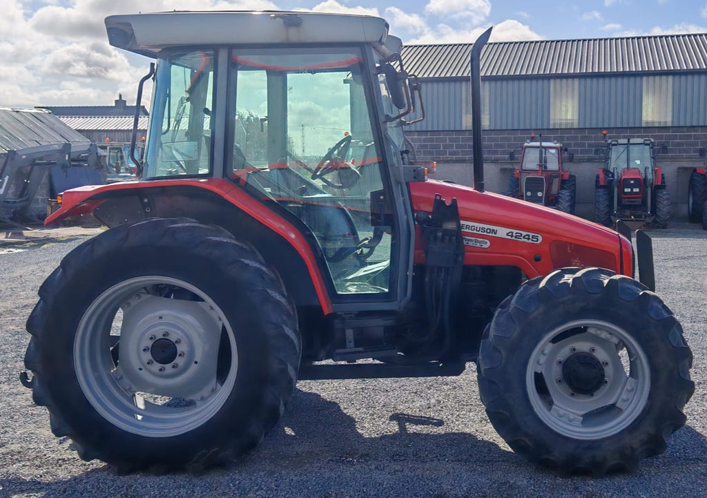 2000 MF 4245 power shuttle Hi VIz