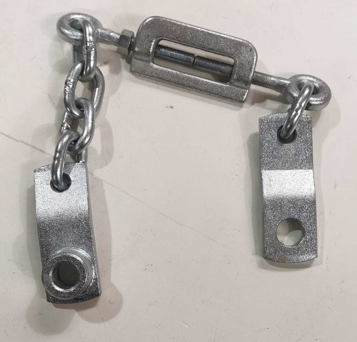 Check chain assembly 135-240 etc – Ben Sergeant Tractors Ltd