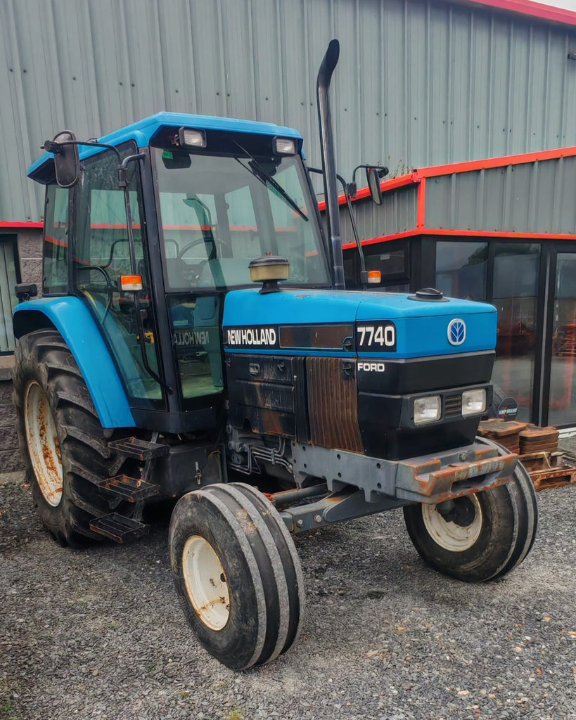 1997 New Holland 7740 2wd