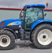 Load image into Gallery viewer, 2010, New Holland T6090