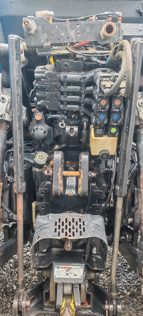 2010, New Holland T6090